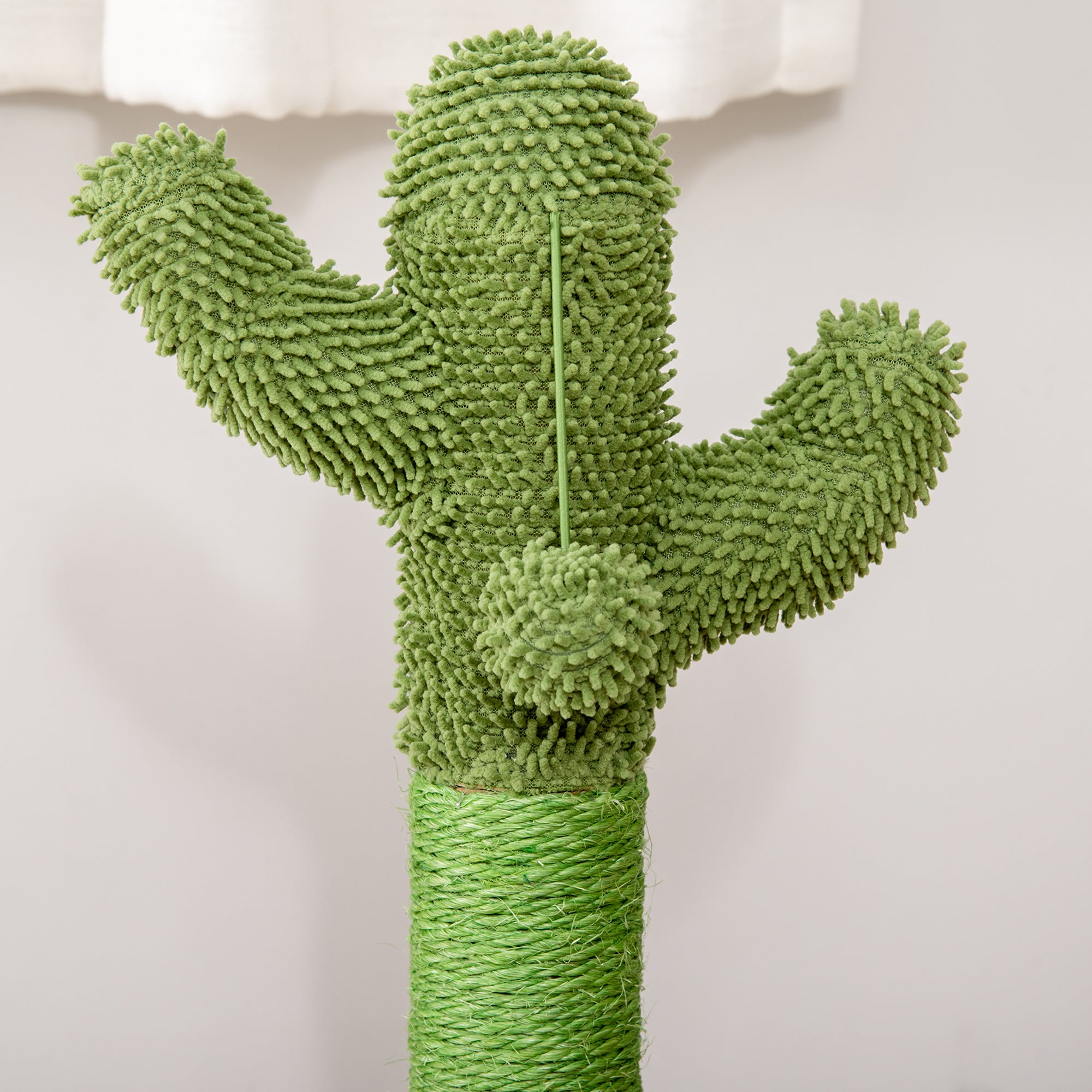 Kaktusformat klösträd med leksaker – Grön/Natur, 60 cm