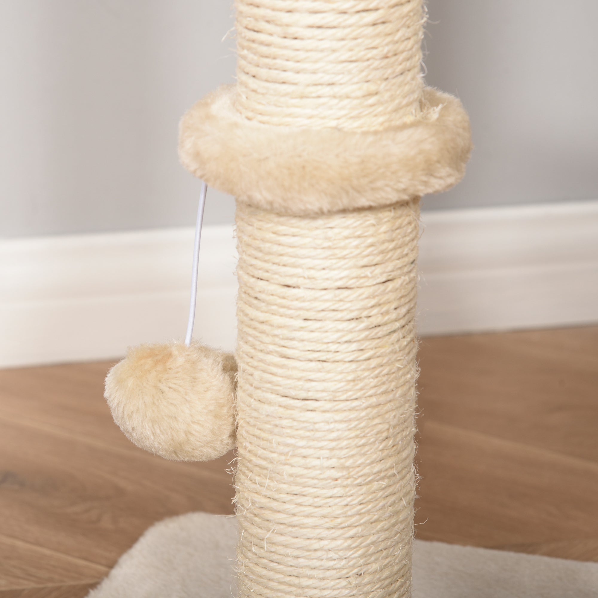 Klösträd 100 cm med grotta och plattform – Beige
