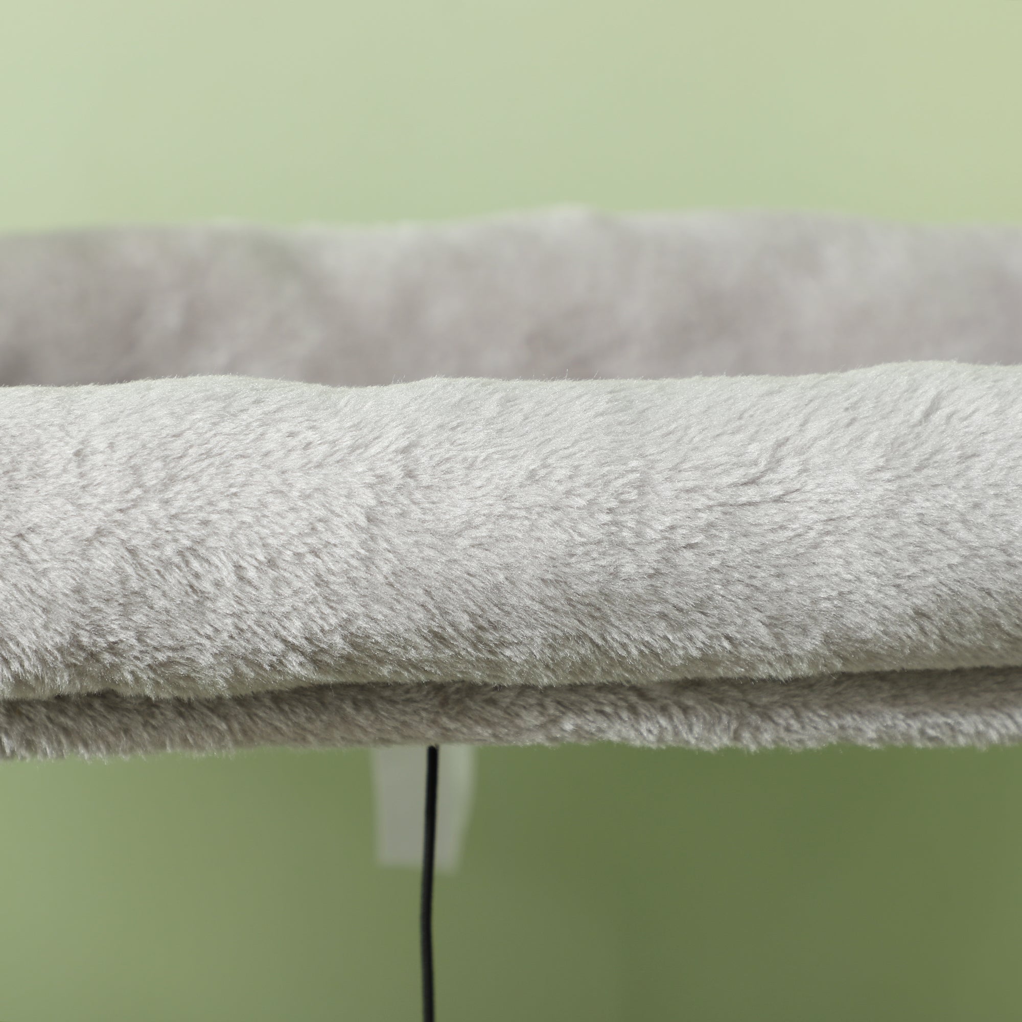 Klösträd med massageborste, hus och säng – 132 cm, Ljusgrå