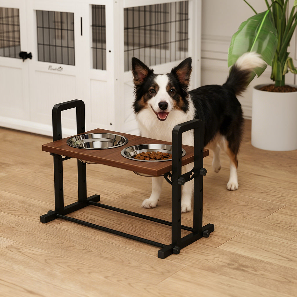 Justerbar ergonomisk matbar för hund i träfinish med fyra höjdlägen