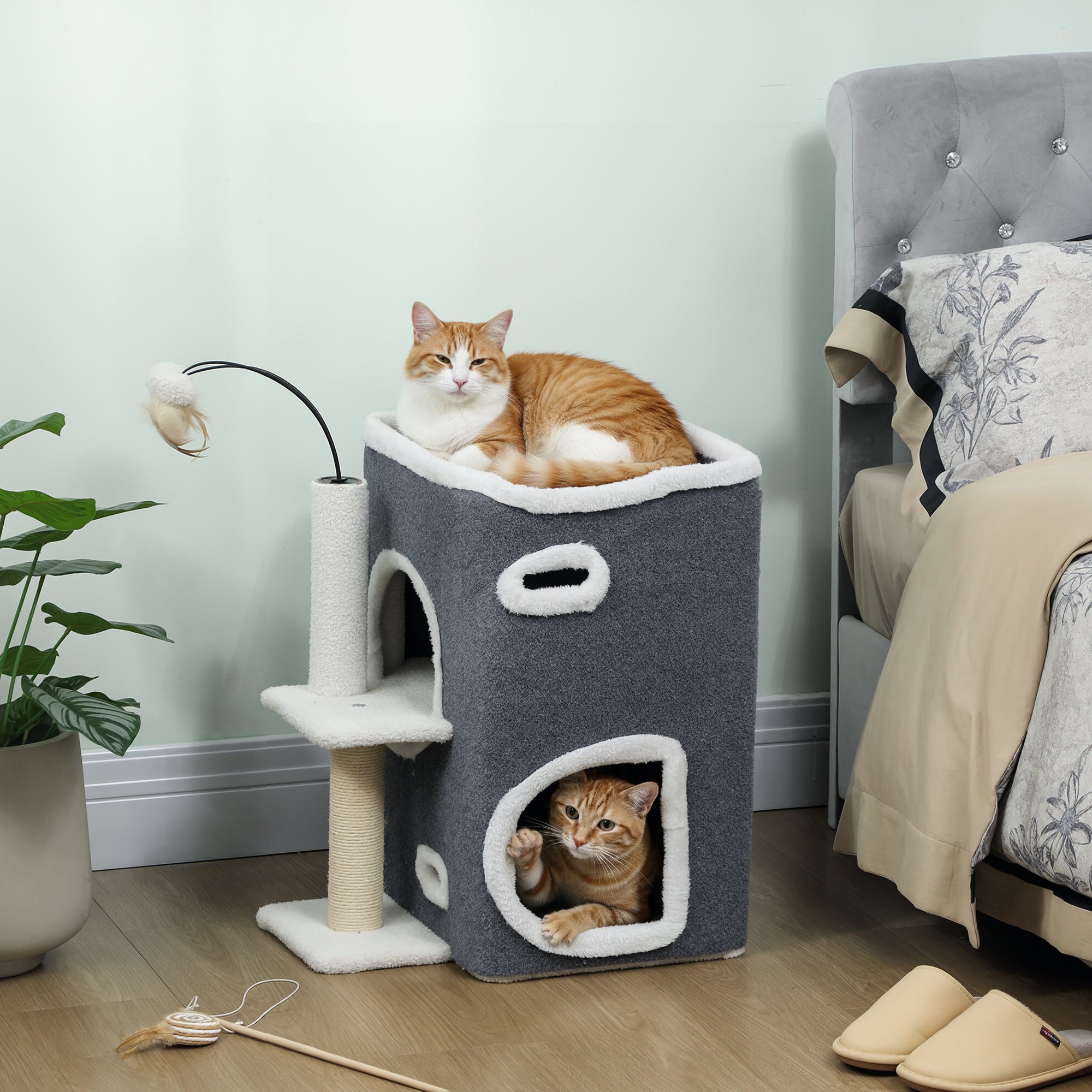 Kompakt klösträd med 2-våningskoja och utsiktsplats, 58 cm högt – Grå/Vit